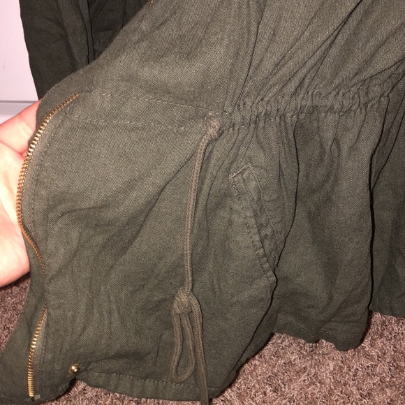 Green jacket - Picture 4 of 8